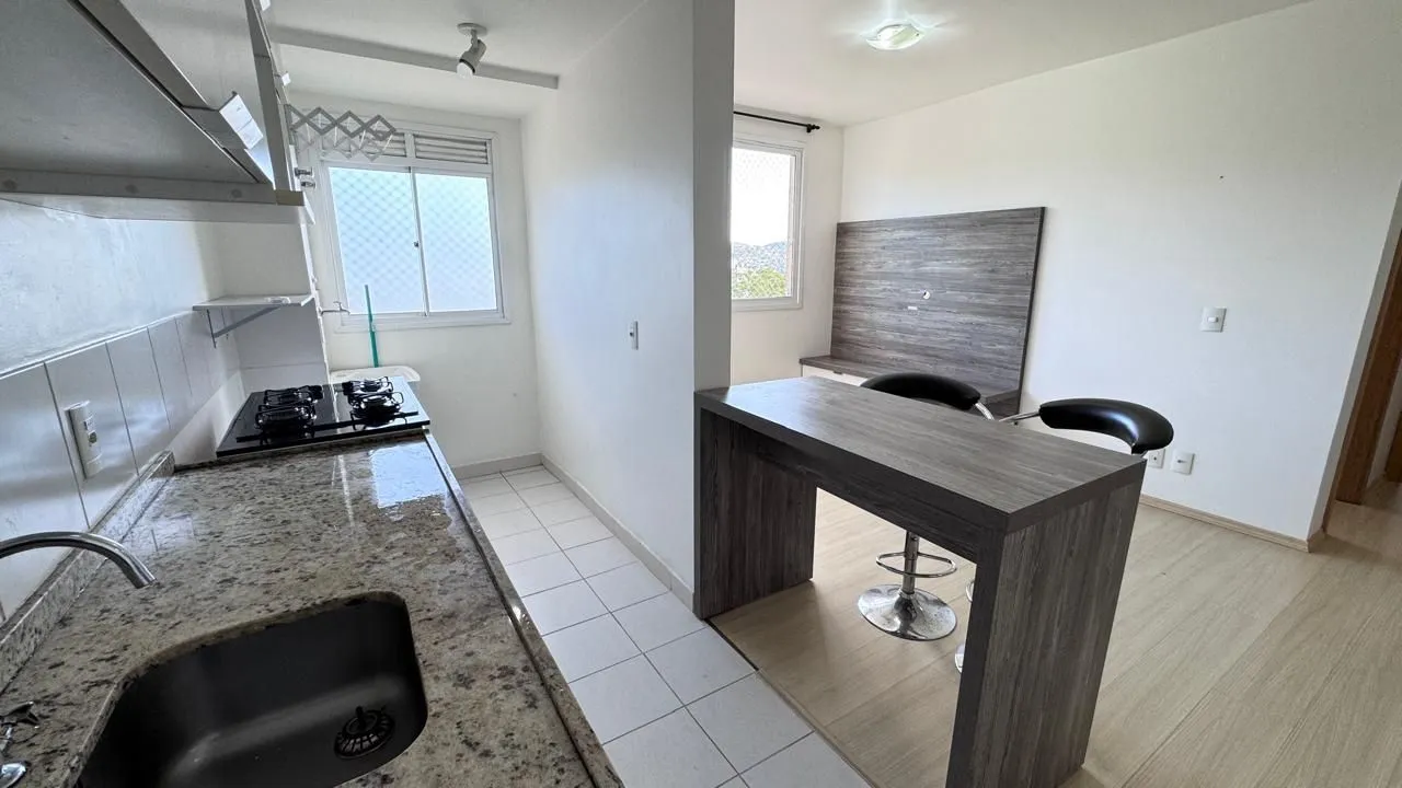 Imagem Excelente apartamento semi mobiliado, com vaga e infra completa