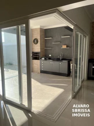 Imagem Linda casa térrea à venda com 321m2 3 suítes no Condomínio Costa das Areias em Salto SP