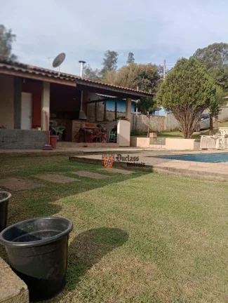 Imagem Chácara com 2 dormitórios à venda, 3000 m² por R$ 560.000,00 - Piracaia - Piracaia/SP
