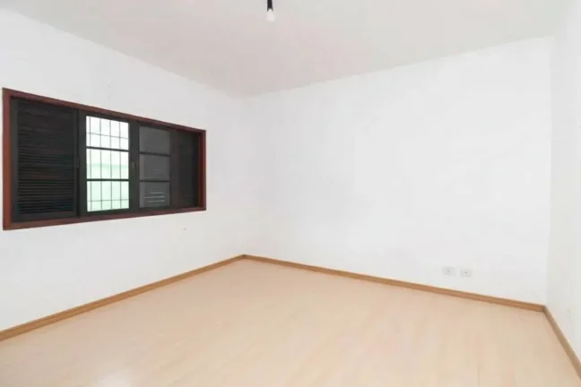 Imagem Sobrado 3 Dorm e Edícula com 4 vagas - próximo Metrô e Parque Ceret