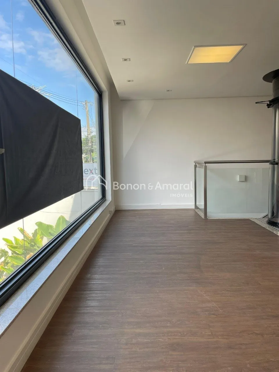 Imagem Casa comercial para venda com salão, 3 salas, elevador, 208 m² no Cambuí