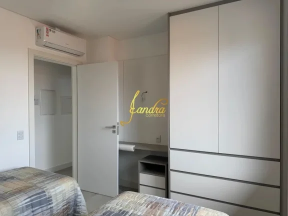 Imagem Sobrado no Centro de Xangri-la com 05 dormitórios com piscina