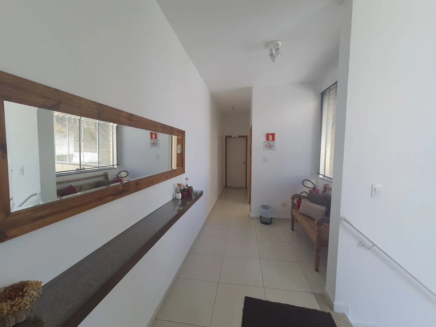 Imagem Comercial para Locação 30M², Centro, Taubaté - SP | sala comercia centro