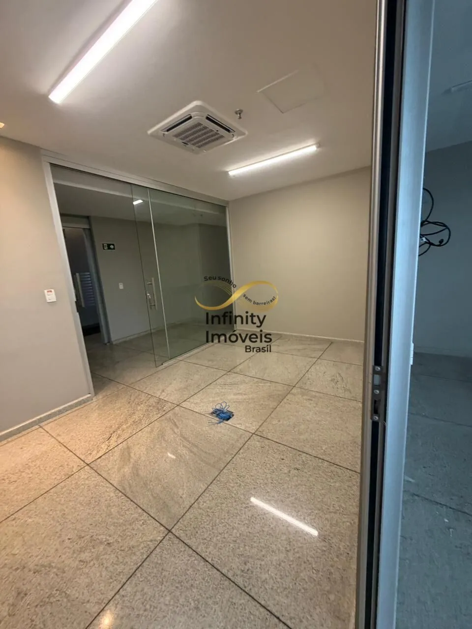Imagem Sala comercial à venda no bairro Santa Efigênia - Belo Horizonte/MG