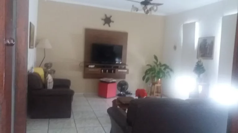 Imagem Otima casa, muito bem localizada!!