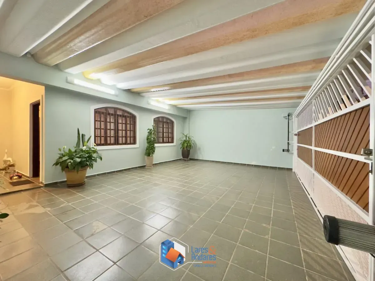 Imagem Sobrado para venda em Vila Constançia com 3 quartos, sendo 1 suíte, 300m²