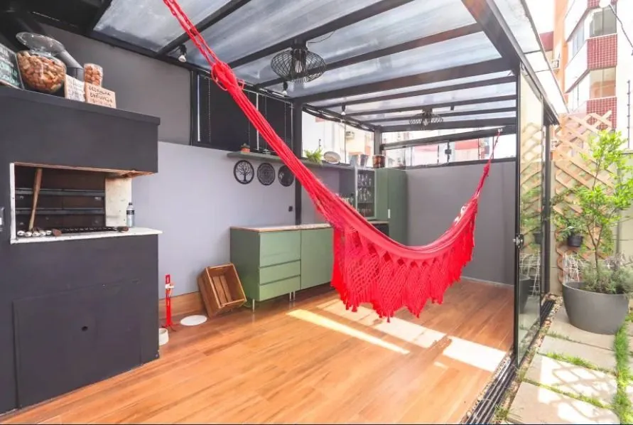 Imagem Casa em condomínio com 3 suítes à venda - Jardim Planalto, Porto Alegre