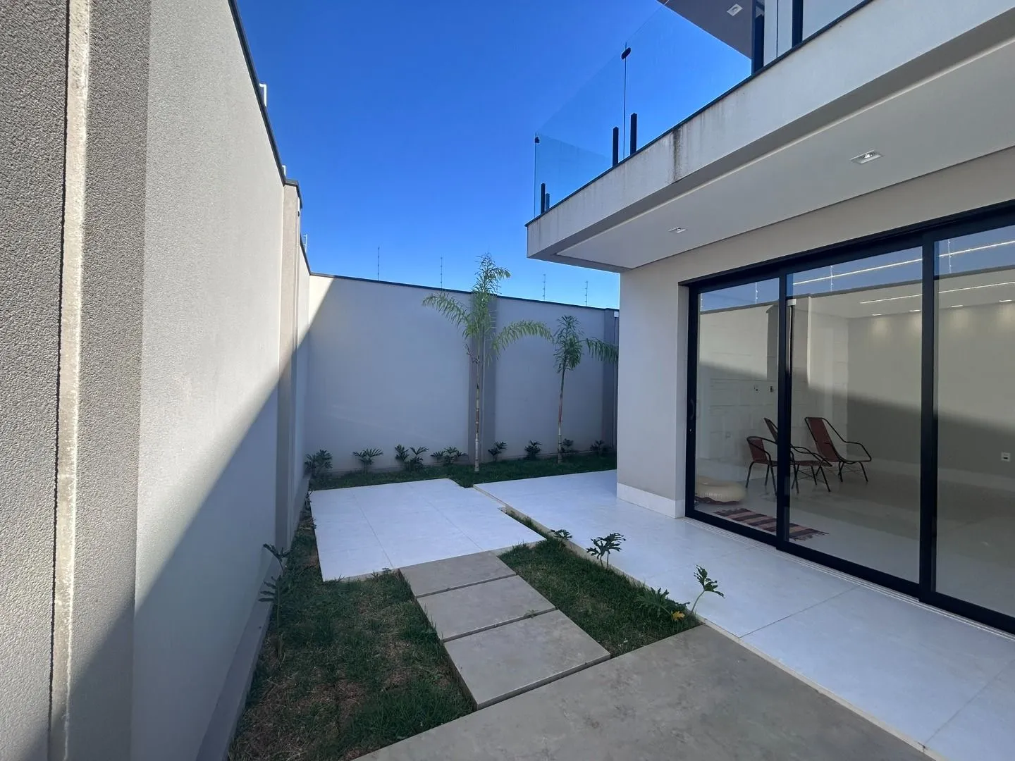 Imagem Casa com 3 dormitórios, 280 m² - venda por R$ 2.050.000 ou aluguel por R$ 7.500/mês - Campos Elíseos - Patos de Minas/MG