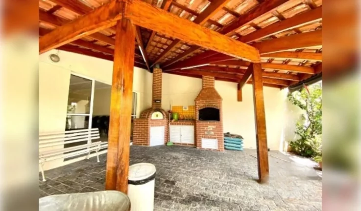 Imagem VENDE-SE LINDA CASA TRIPLEX DE 153M², 4 DORMITÓRIOS, EM EXCELENTE CONDOMÍNIO FECHADO!