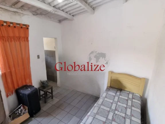 Imagem Casa com 2 dormitórios, 3 vagas de garagem no bairro Santa Maria em Santos no valor de R$380.000,00