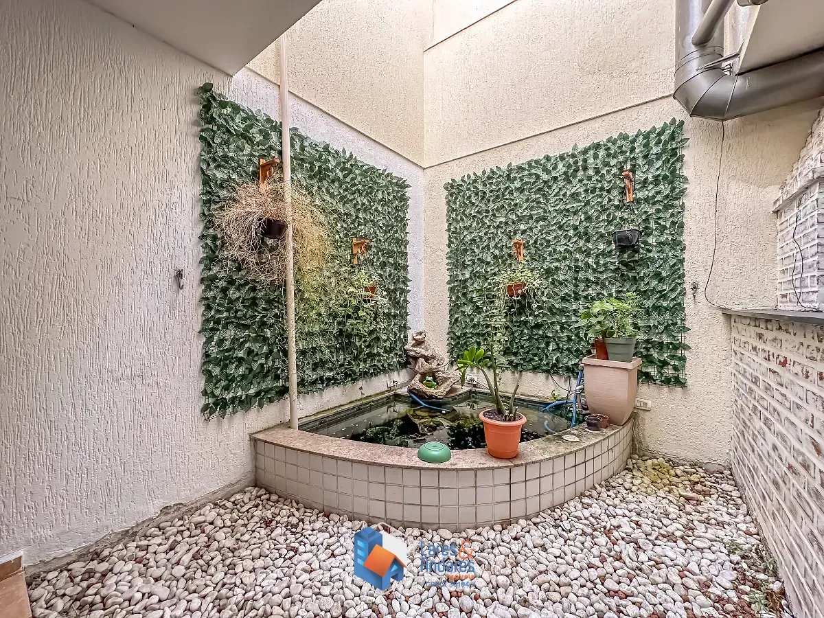 Imagem Sobrado para venda em Vila Alpina com 4 quartos, sendo 1 suíte, 320m²