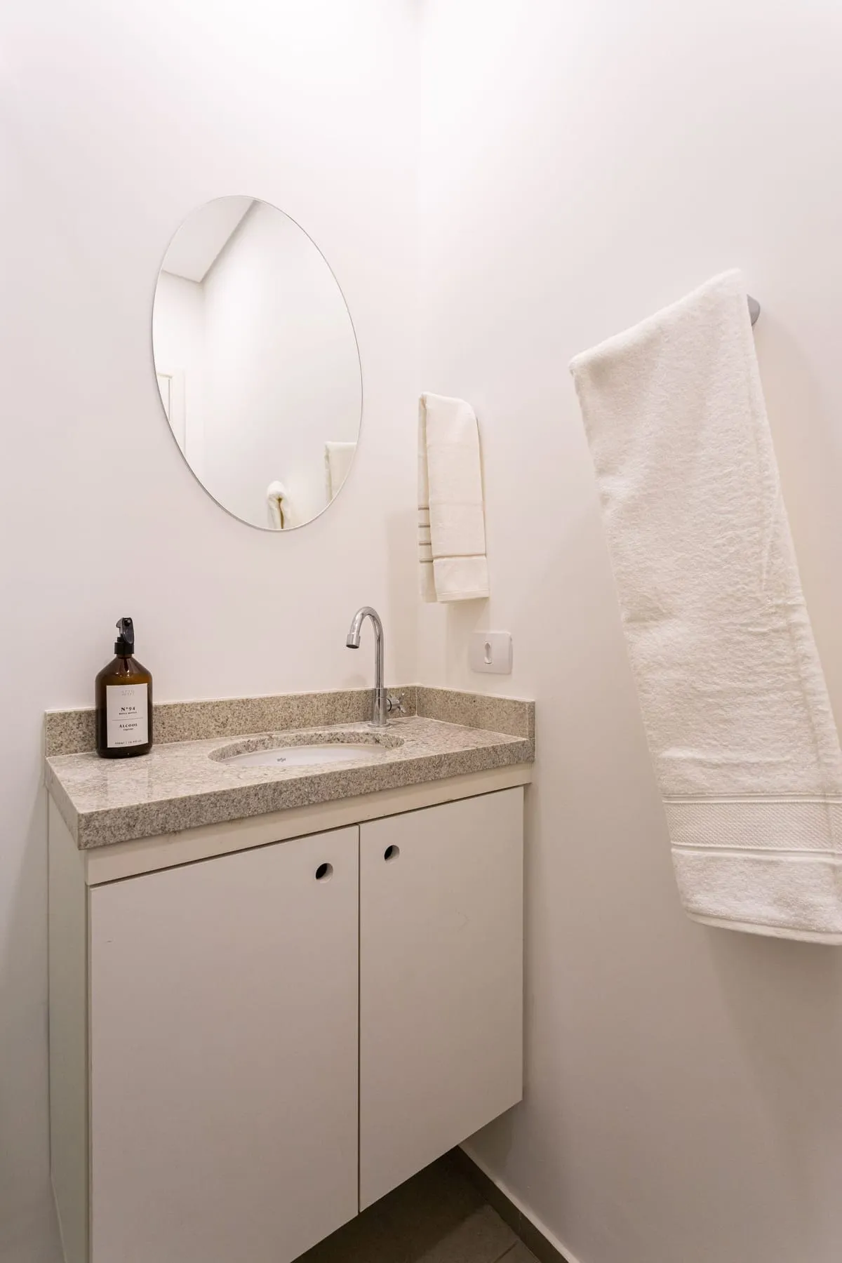 Imagem Apartamento com 1 Quarto para alugar, 35m² - Santa Cecília