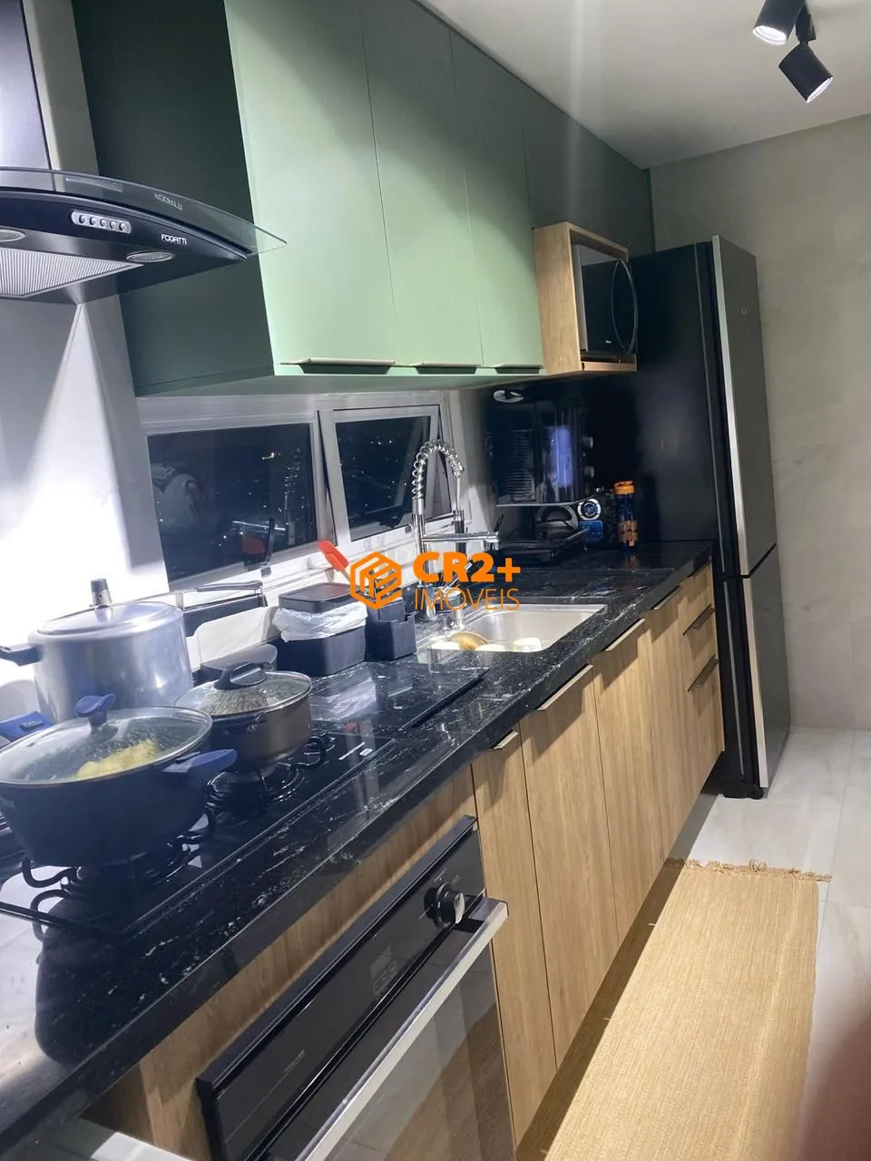 Imagem Vendo apartamento de 3 quartos, 1 suíte e 2 vagas no Cordeiro- 73m²