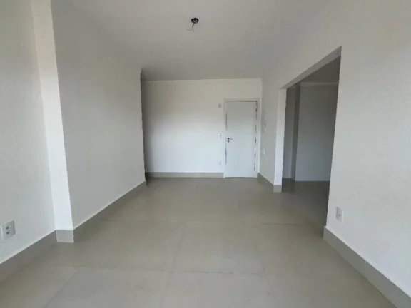 Imagem Apartamento à Venda em Guilhermina, Praia Grande - SP