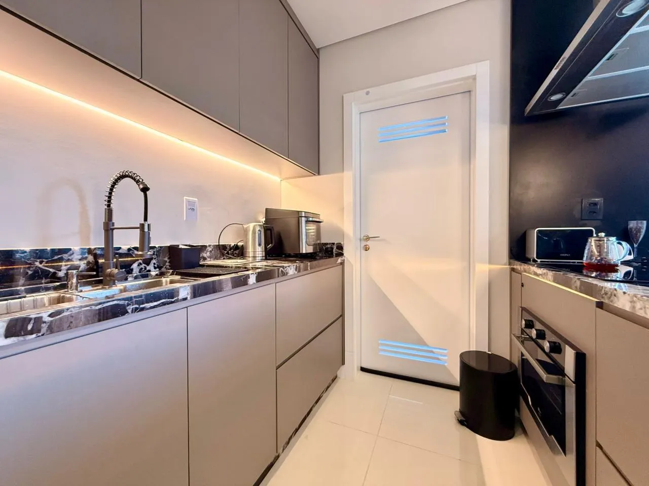 Imagem Apartamento com vista para o mar à venda com 120m2 por R$ 3.000.000,00