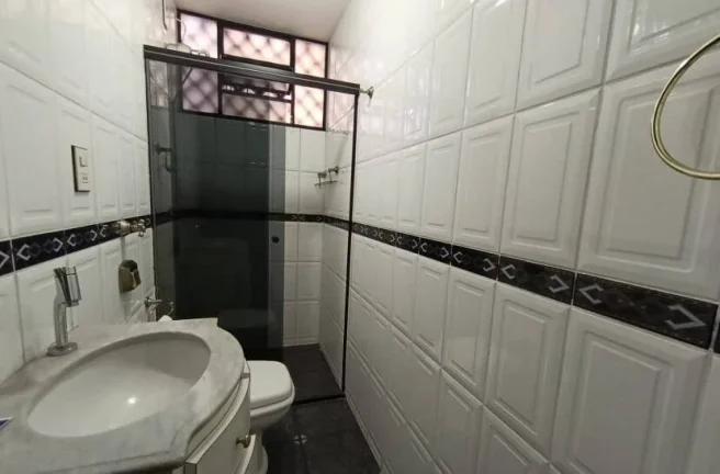 Imagem APARTAMENTO COM 03 QUARTOS, VAGA DE GARAGEM NO CENTRO!!!!!