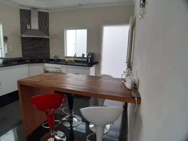 Imagem Casa à venda 3 Quartos, 1 Suite, 4 Vagas, 250M², Loteamento Residencial Campos do Conde II, Tremembé - SP | Campos do Conde Chambord