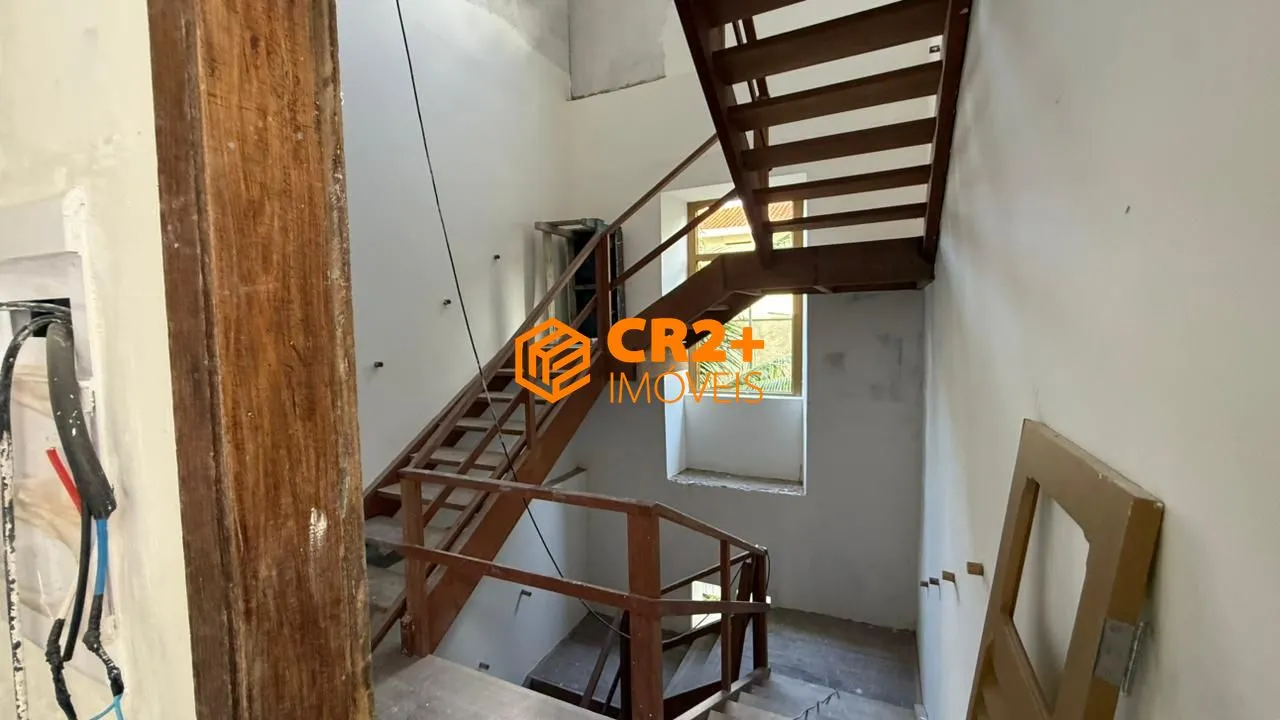 Imagem Alugo Casa para o seu Comércio- Casarão Tombado e revitalizado