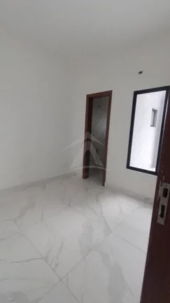 Imagem CASA, 3 QUARTOS SENDO 1 SUÍTE, BAL. VELEIROS