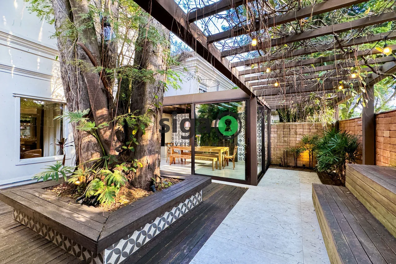 Imagem Casa em Condomínio a venda no Alto da Boa Vista com 5 quartos