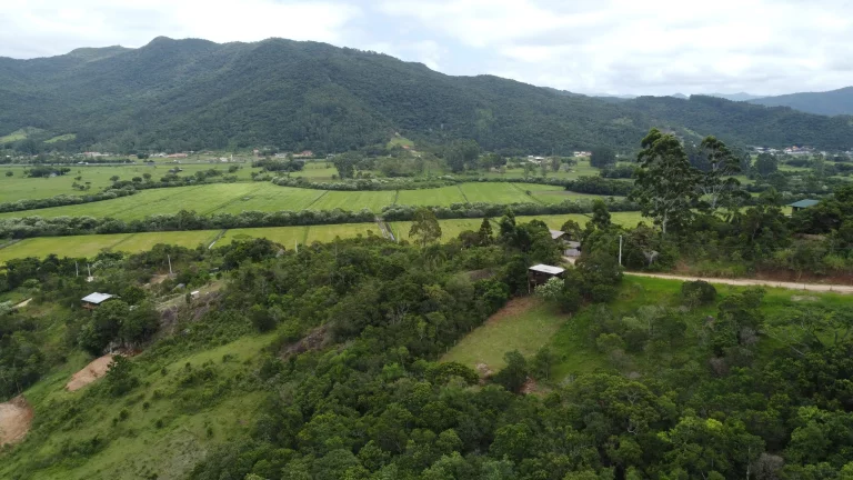 Imagem Terreno Exclusivo à Venda na Ressacada, Garopaba-SC - Vista Panorâmica para a Serra do Tabuleiro e Vale!