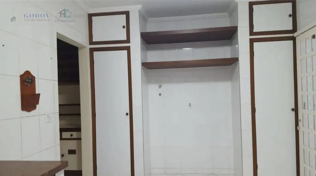 Imagem Casa Espaçosa com Piscina, Salão de Festas e Área Gourmet