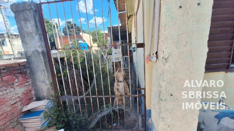 Imagem Oportunidade: Terreno com 2 Casas, Quintal e Espaço para Comércio à venda no Bairro São Judas Tadeu - Itu/SP