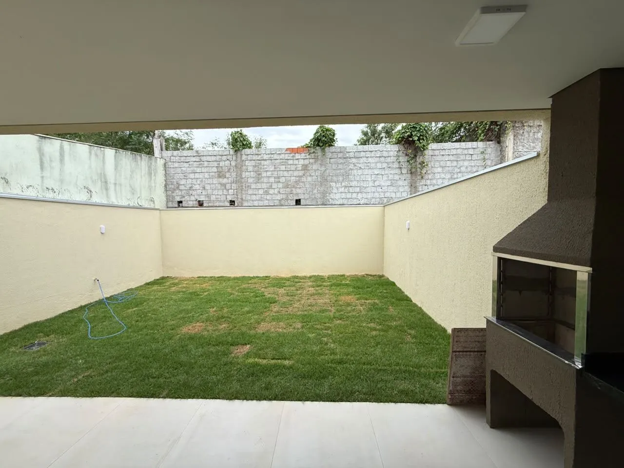 Imagem CASA 2 QUARTOS 1 SUÍTE -Área gourmet RESIDENCIAL TROPICAL VILLE
