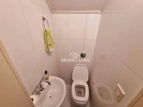 Imagem Casa á venda em Igarapé, bairro Lago Azul.