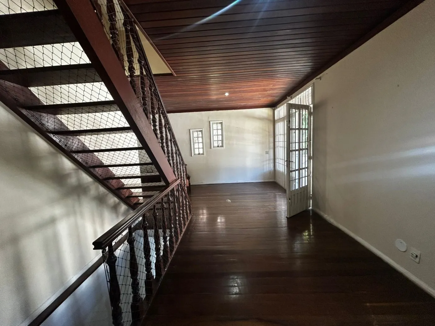 Imagem Casa em Condomínio para Venda em Petrópolis / RJ no bairro Nogueira