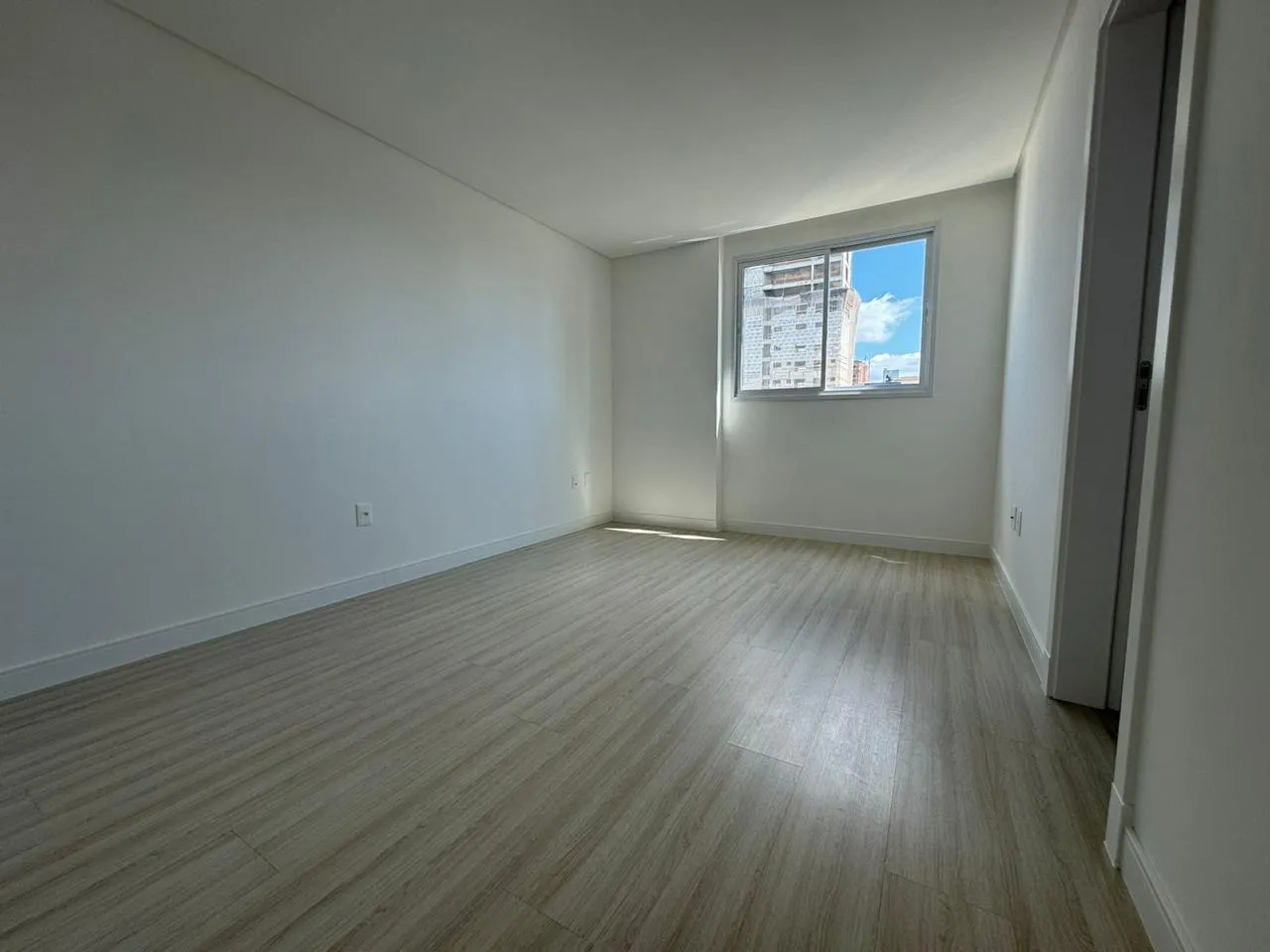 Imagem Apartamento à venda com 129.6m2 por R$ 1.899.000,00