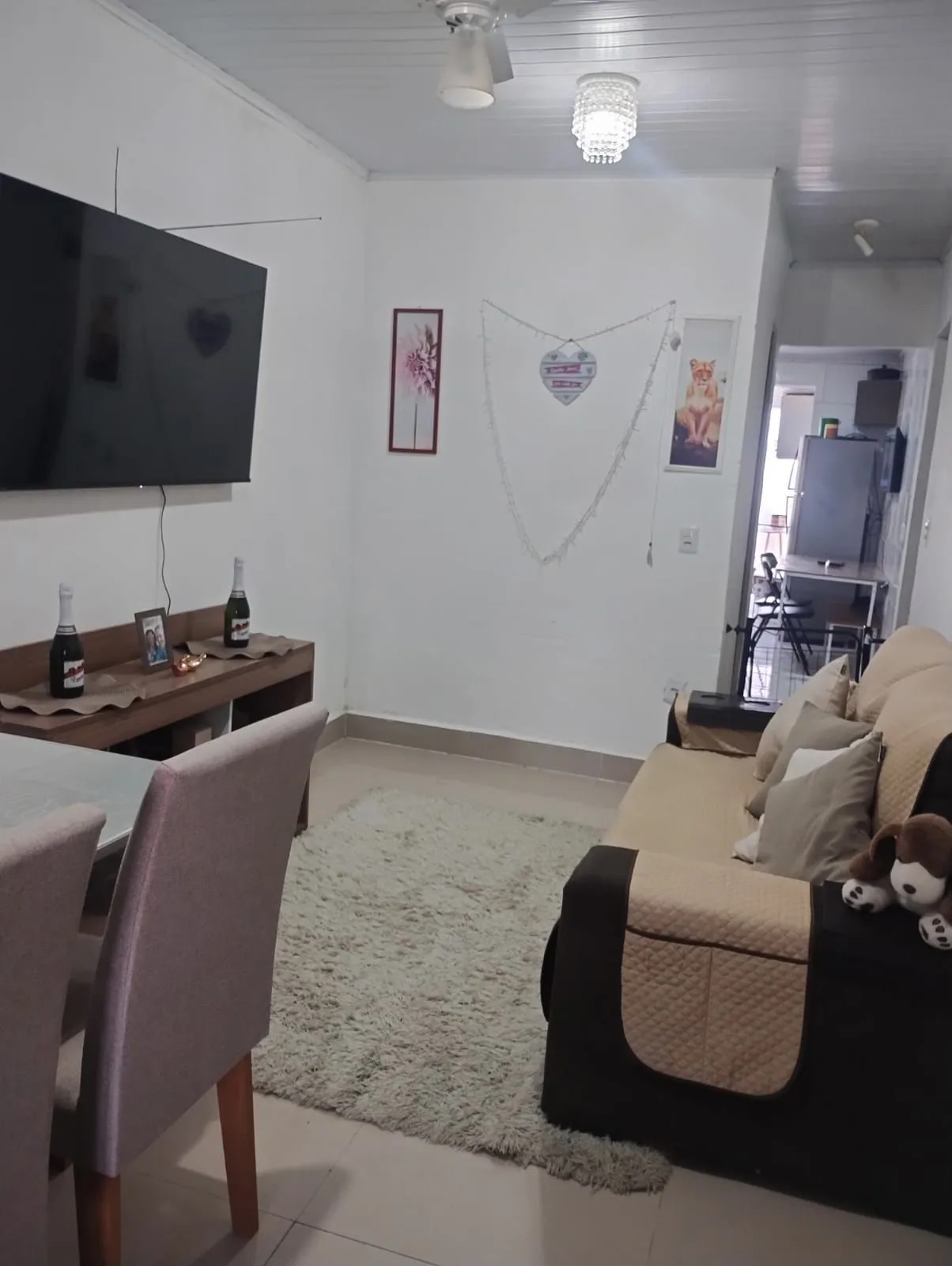 Imagem Linda casa com 2 quartos na Hípica