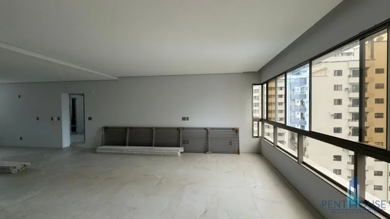 Imagem Apartamento Zona Central para Venda em Balneário Camboriú, CENTRO, 3 dormitórios, 3 suítes, 4 banheiros, 3 vagas