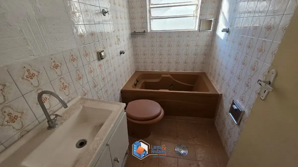 Imagem Sobrado para venda em Vila Paiva com 3 quartos, sendo 1 suíte, 216m²