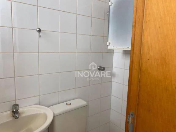 Imagem Apartamento com 3 dormitórios para alugar, 108 m² por R$ 3.550/mês - Setor Central - Itumbiara/GO