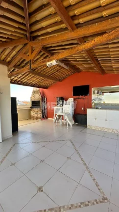 Imagem Casa ampla, com 400m de área construída, 3 4, sendo 01 suíte, 01 escritório, no