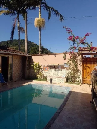 Imagem Casa com 6 dormitórios à venda por R$ 860.000 - Perequê-Açu - Ubatuba/SP