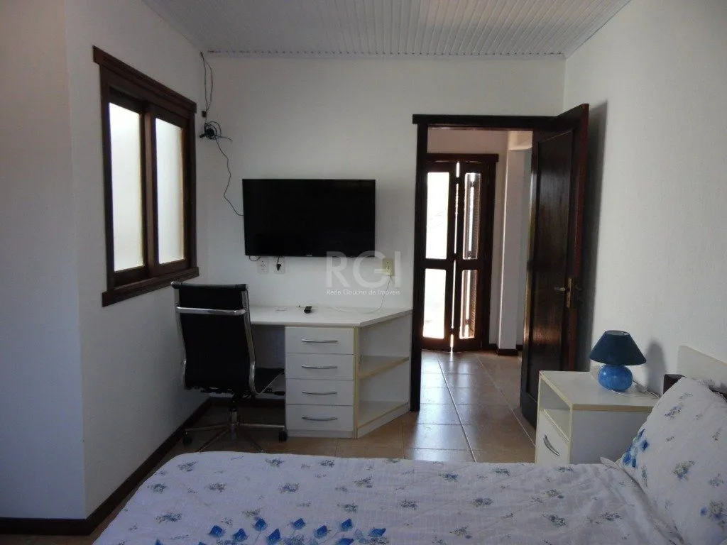 Imagem Casa para Venda - 410m², 5 dormitórios, sendo 5 suites, 5 vagas - Centro