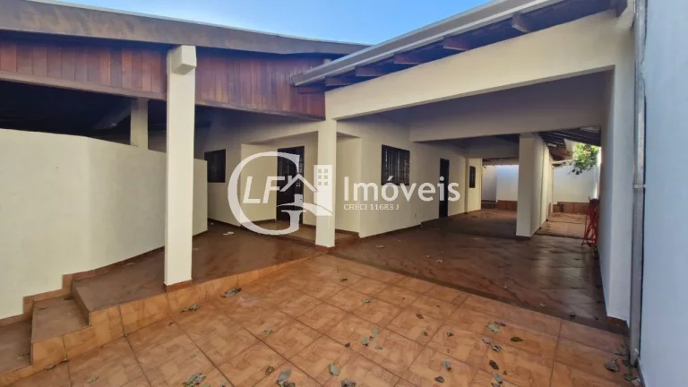 Imagem Imperdível! Excelente oportunidade com dois imóveis no mesmo terreno ? Ideal para morar e investir!
