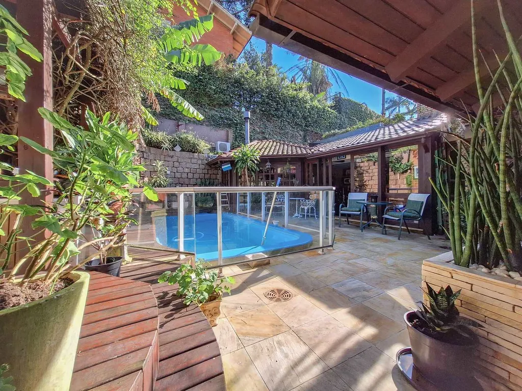 Imagem Casa em Chácara das Pedras