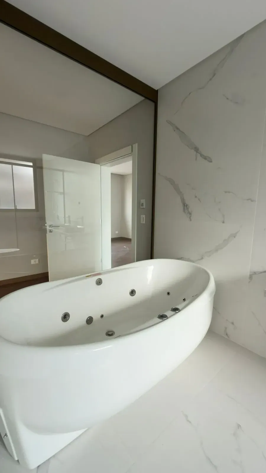 Imagem Casa de Condomínio com 3 Quartos à Venda, 290 m² em São Braz - Curitiba