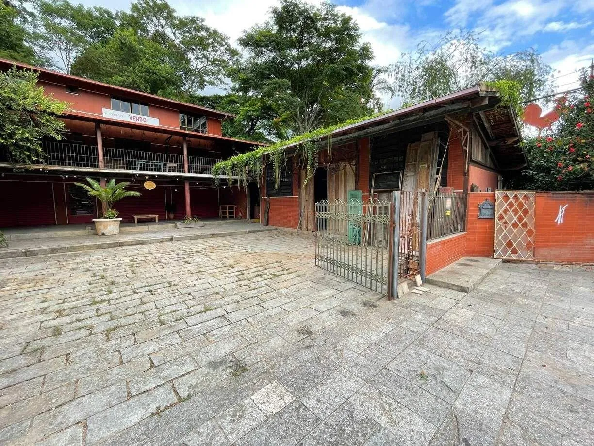 Imagem Prédio Comercial para Venda em Petrópolis / RJ no bairro Itaipava