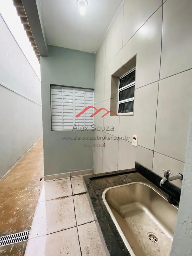 Imagem Casa para Venda em Sumaré, Parque Yolanda (Nova Veneza), 2 dormitórios, 1 suíte, 2 banheiros, 3 vagas