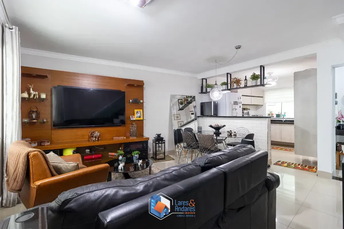 Imagem Casa no condomínio Residencial das Orquideas para venda com 3 quartos, sendo 1 suíte, 142m²