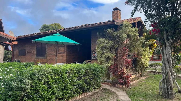 CHALÉ EM GRAVATÁ! em Rua Santa Rita de Cássia