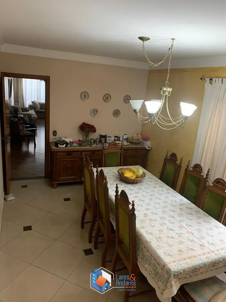 Imagem Sobrado para venda em Planalto Paulista com 3 quartos, sendo 2 suítes, 250m²