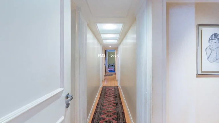 Imagem Apartamento à venda em Pinheiros: 3 quartos, 3 suítes, 1 sala, 4 banheiros, 2 vagas e 160m²