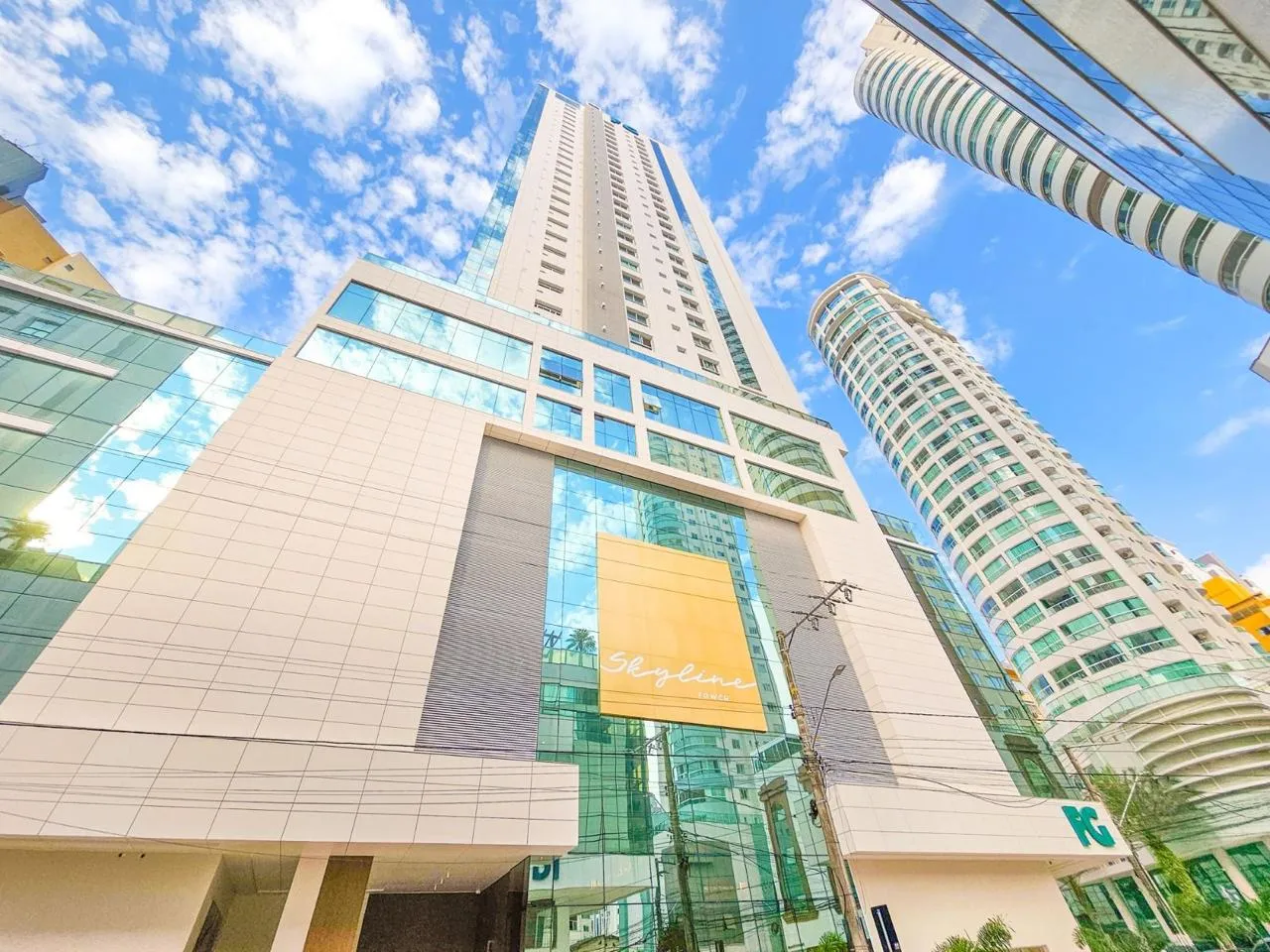 Foto do imóvel Apartamento com vista para o mar à venda com 151.28m2 por R$ 5.460.000,00