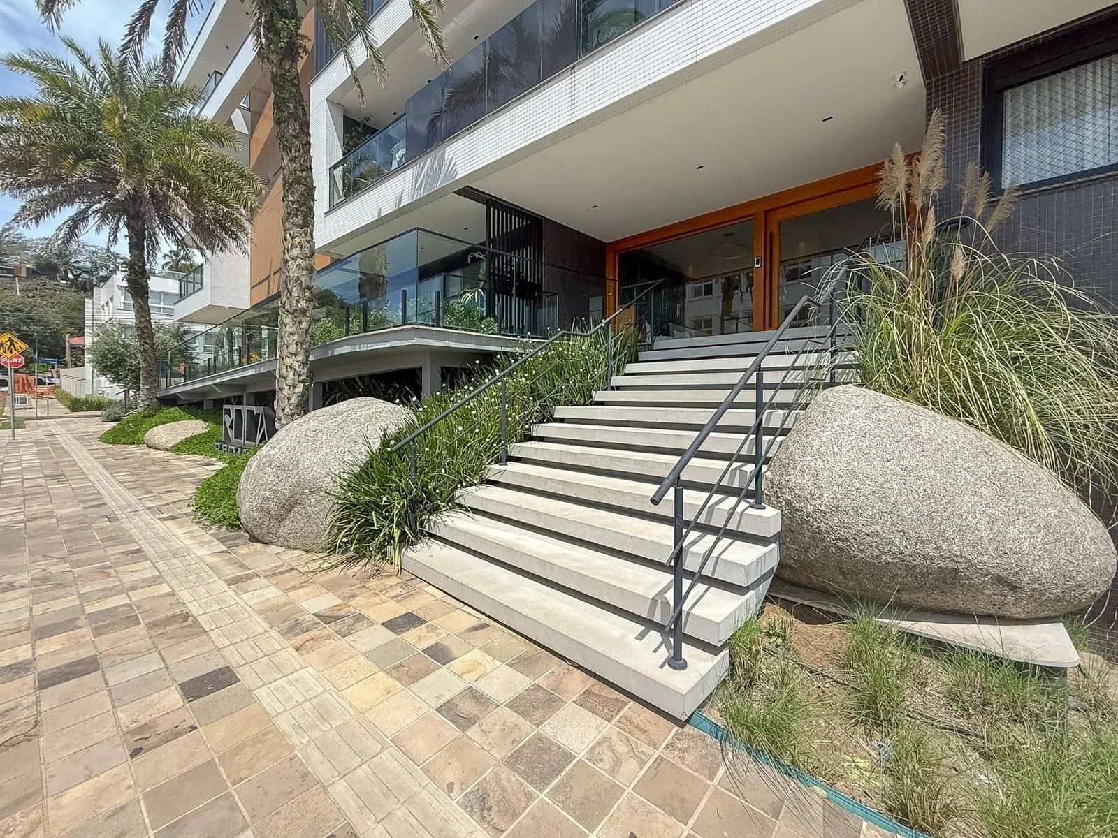 Imagem Apartamento à venda em Torres, Praia da Cal, com 2 quartos, 250.6m2
