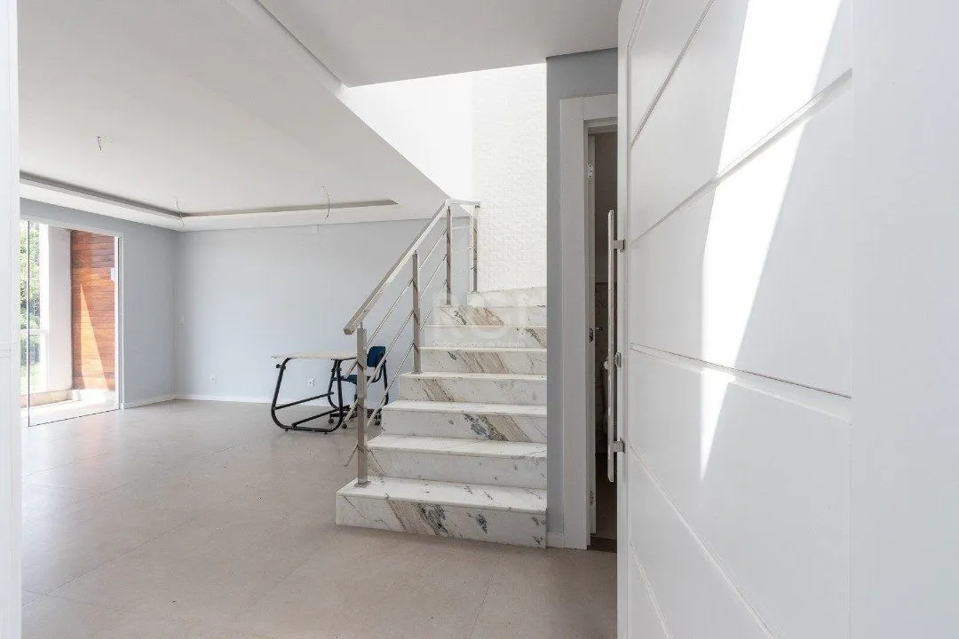 Imagem Casa Condominio para Venda - 219m², 3 dormitórios, sendo 1 suites, 2 vagas - Vila Nova